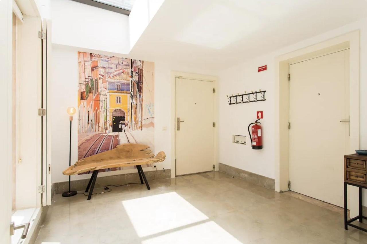 Апартаменти Beautiful 3-Story House In Chiado With A 40M² Private Terrace Лісабон Екстер'єр фото